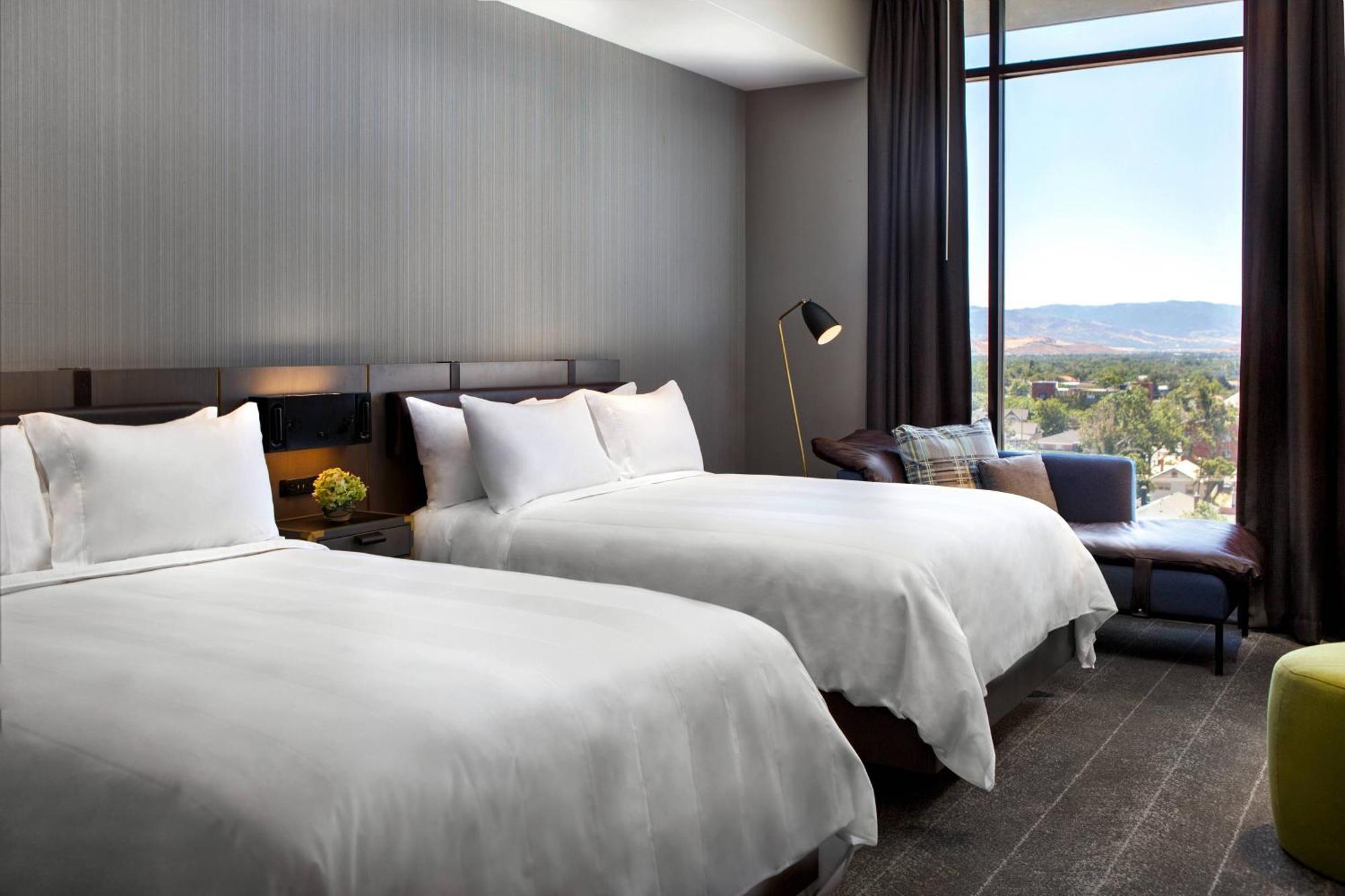 Renaissance Reno Downtown Hotel & Spa Екстериор снимка